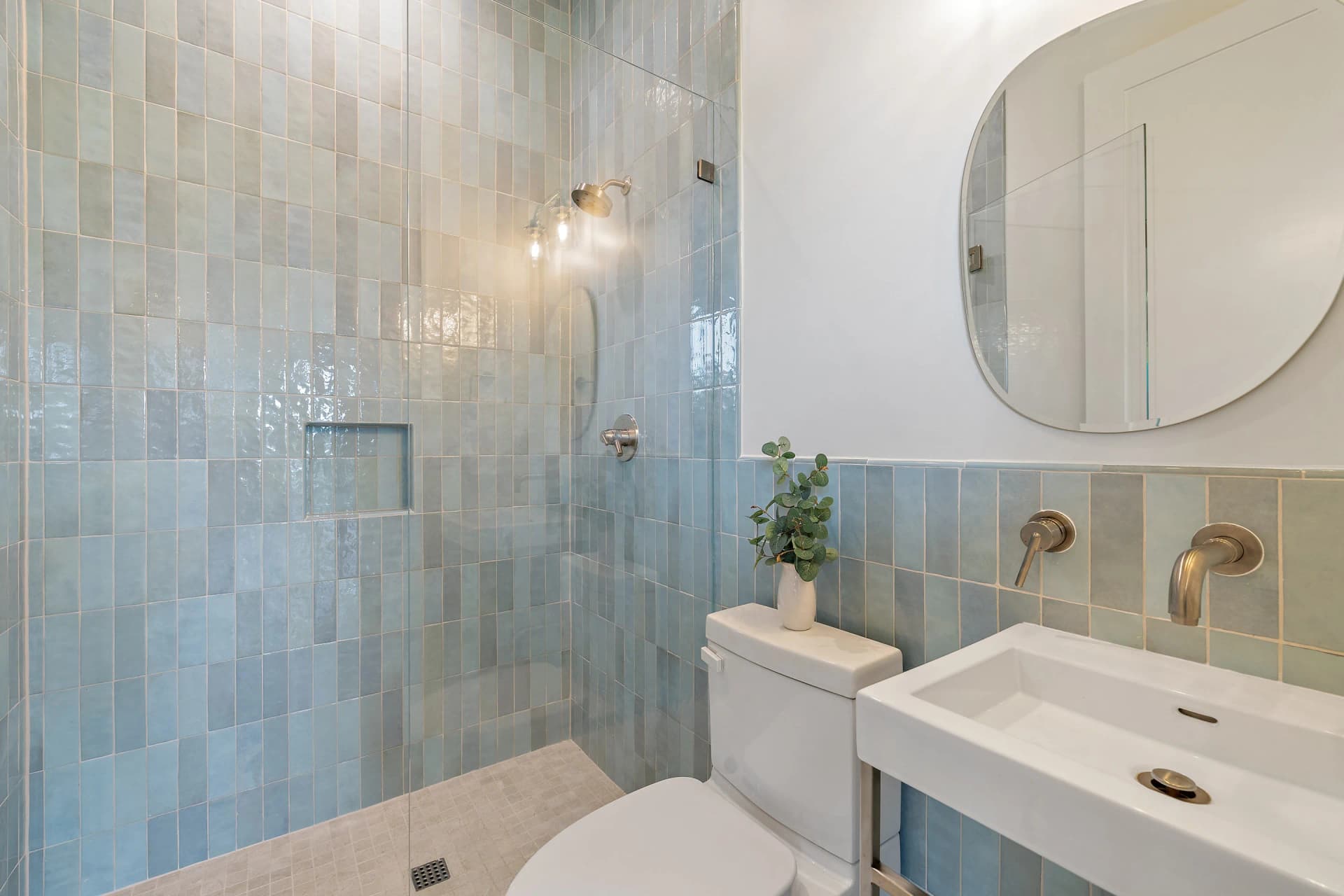 Sun Tile project photography showing a tiled bathroom